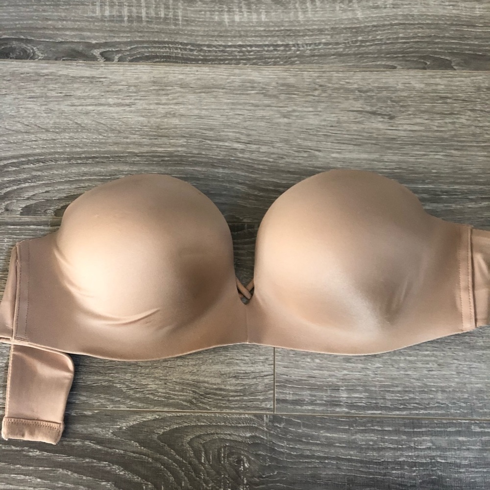 Strapless Victoria Secret Push-up Bra